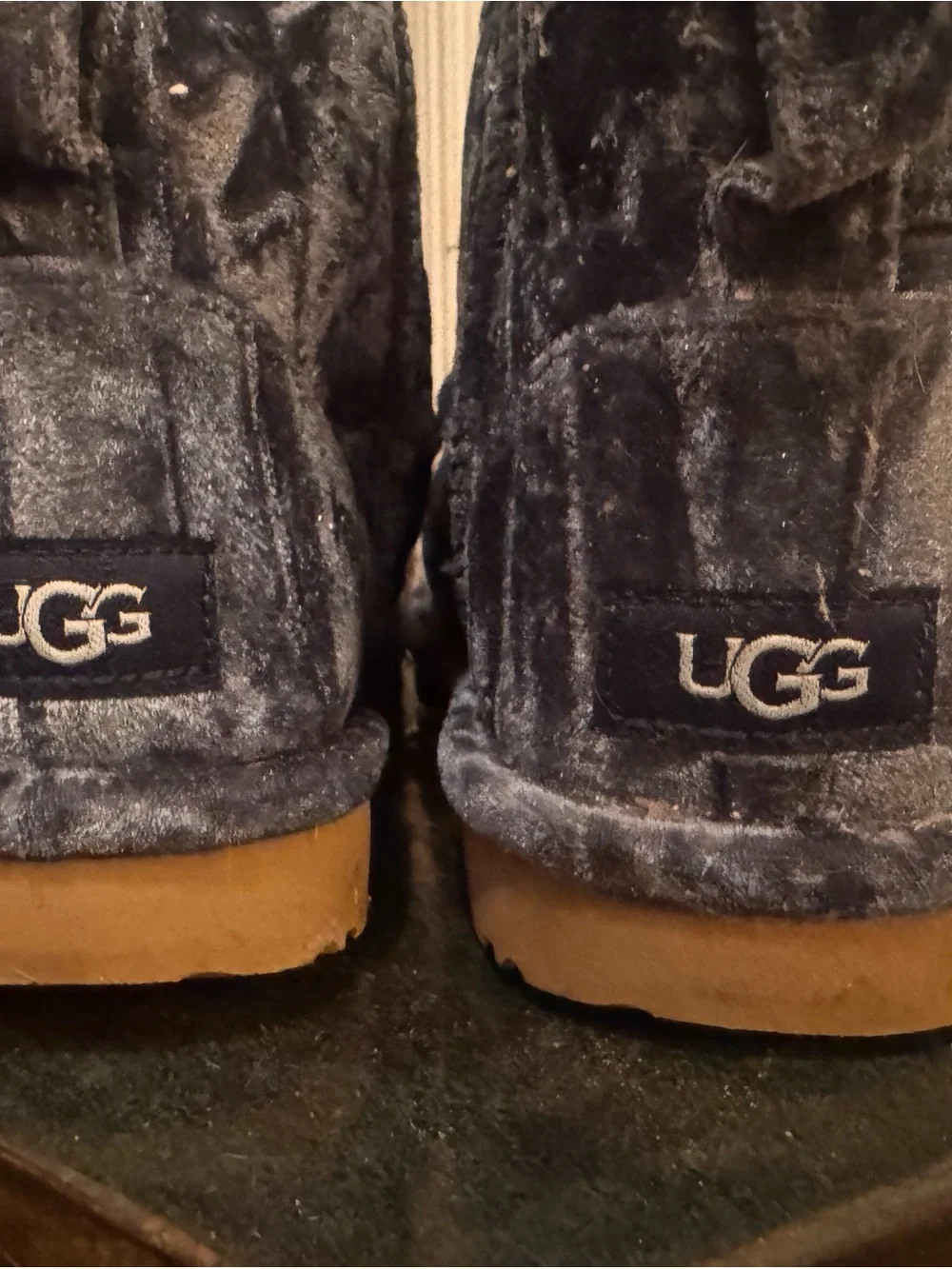 UGG Kids Velvet Short Boots in Navy Blue